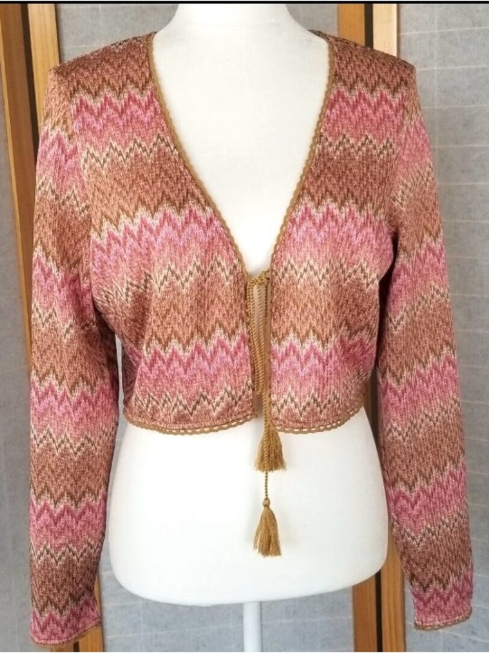 House of Harlow 1960 Pink and Brown Zigzag Cropped Tassel Cardigan